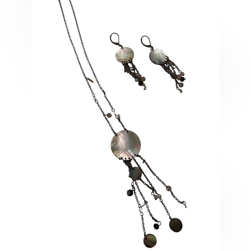 Nwot Joan rivers gunmetal, crystal & mother of pearl disks necklace & earrings